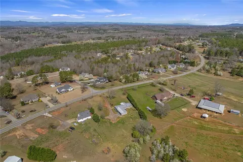 832 N Old Pendleton Rd, Liberty, SC 29657 photo 35