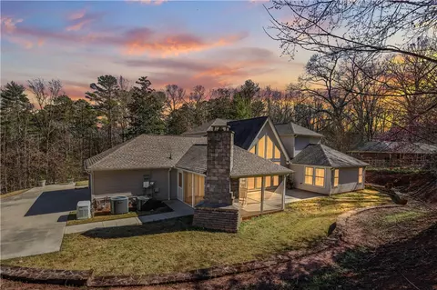305 Upper Highland Dr, Clemson, SC 29631