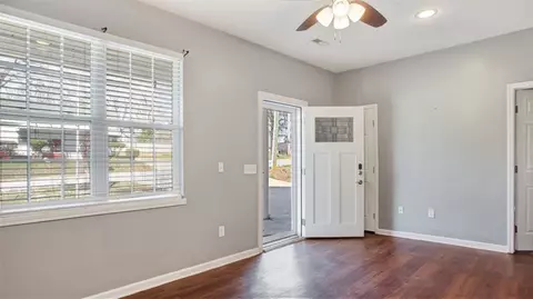 140 Spring St, Greer, SC 29650 photo 7