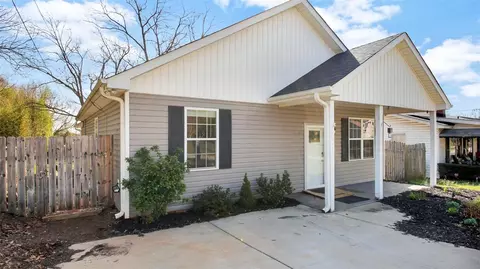 140 Spring St, Greer, SC 29650 photo 3