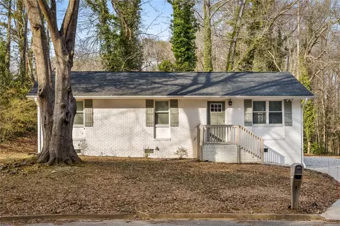 207 Carlton Dr, Spartanburg, SC 29302