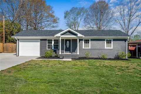 109 Cherrylane Dr, Greenville, SC 29617