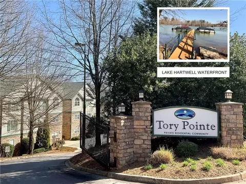 121 Kings Pointe Pointe #121, Seneca, SC 29678