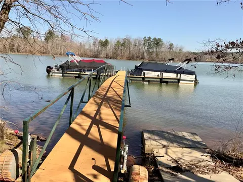 121 Kings Pointe Pointe #121, Seneca, SC 29678 photo 3