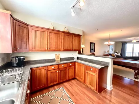 121 Kings Pointe Pointe #121, Seneca, SC 29678 photo 9