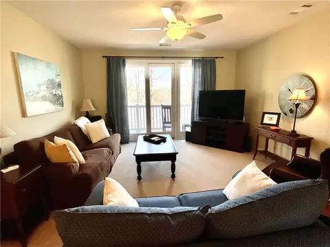 121 Kings Pointe Pointe #121, Seneca, SC 29678 photo 10