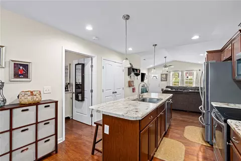 208 S Spring St, Walhalla, SC 29691 photo 12