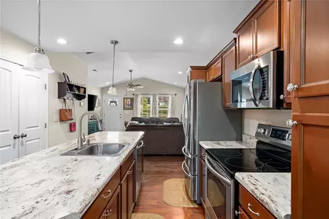208 S Spring St, Walhalla, SC 29691 photo 11