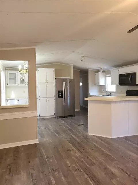 205 Oak Ct, Pelzer, SC 29669 photo 4