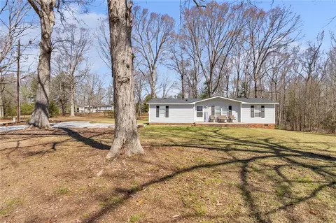 131 Acker Rd, Belton, SC 29627 photo 2