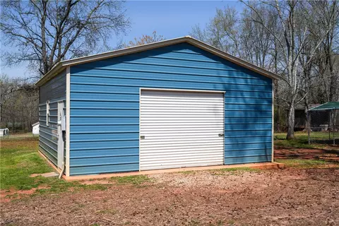 104 Colonial Dr, Pelzer, SC 29669 photo 33
