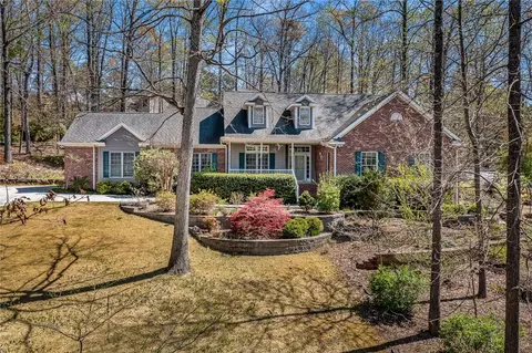 1819 Yorktown Dr, Seneca, SC 29672