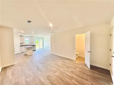 237 Samuel St, Pendleton, SC 29670 photo 4