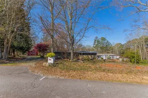 475 Chetola Rd, Seneca, SC 29672