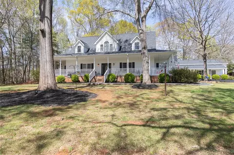 1413 Levis Smith Rd, Pendleton, SC 29670