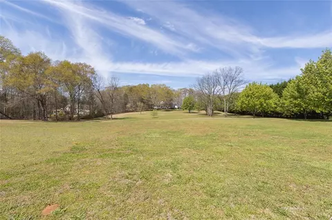 1413 Levis Smith Rd, Pendleton, SC 29670 photo 4
