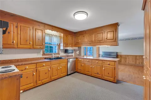 604 Roosevelt Dr, Easley, SC 29642 photo 6