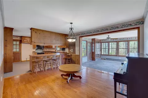 604 Roosevelt Dr, Easley, SC 29642 photo 4