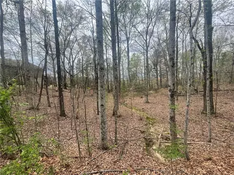 1608 Banchory Cir, Walhalla, SC 29691 photo 2
