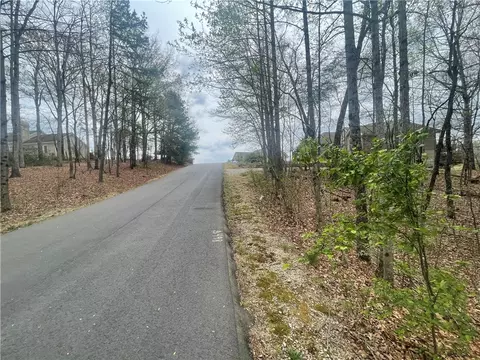 1608 Banchory Cir, Walhalla, SC 29691 photo 4