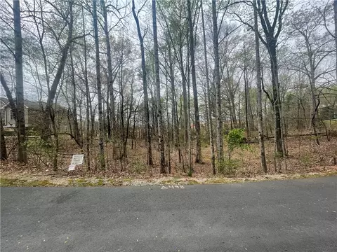 1608 Banchory Cir, Walhalla, SC 29691