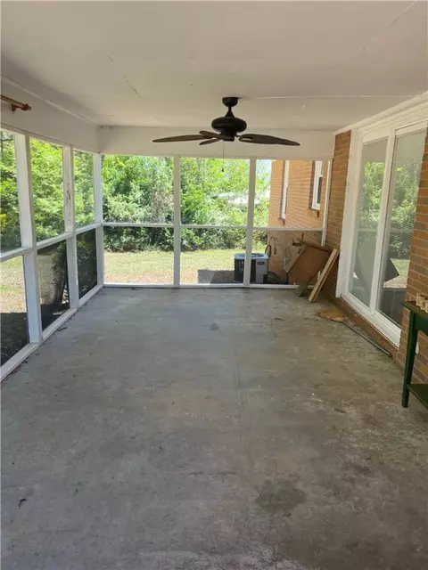 2016 Corinth Dr, Seneca, SC 29672 photo 18