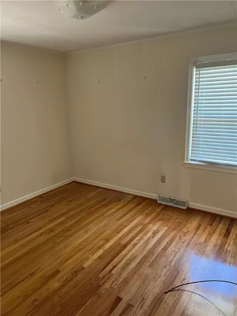 2016 Corinth Dr, Seneca, SC 29672 photo 10