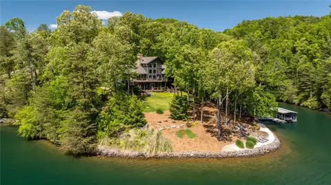 305 Buttercup Way, Sunset, SC 29685