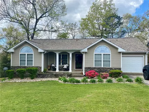 103 Midway Dr, Anderson, SC 29625