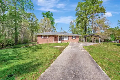 126 Mccoy Dr, Starr, SC 29684