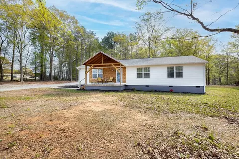 446 Patterson St, Central, SC 29630
