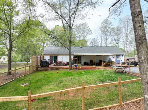 446 Patterson St, Central, SC 29630 photo 21