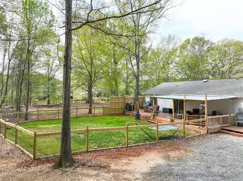 446 Patterson St, Central, SC 29630 photo 20