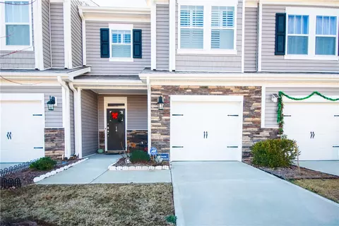 14 Planters Pl, Greer, SC 29650