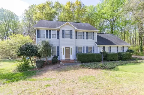 302 Surrey Ln, Anderson, SC 29621
