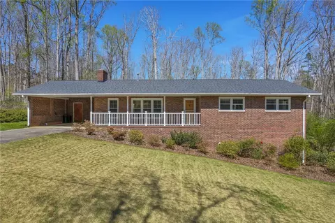 127 Spring Valley Rd, Pickens, SC 29671