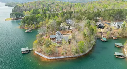 273 Brookhollow Trl, Six Mile, SC 29682