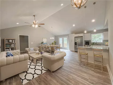 103 Mormon St, Seneca, SC 29678 photo 6