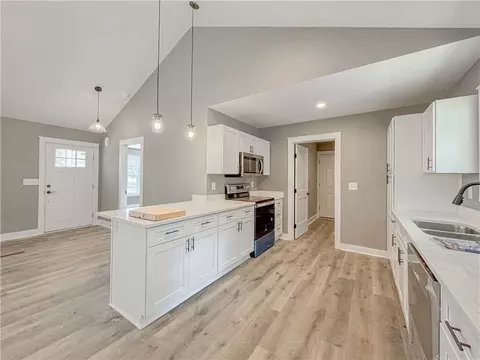 103 Mormon St, Seneca, SC 29678 photo 13