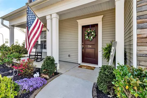 314 Avendell Dr, Easley, SC 29642 photo 3