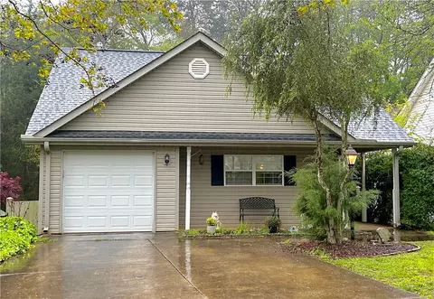 114 Plantation Dr, Pendleton, SC 29670