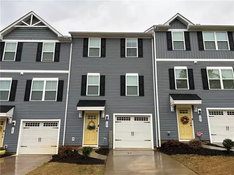107 Watford Pl, Easley, SC 29642