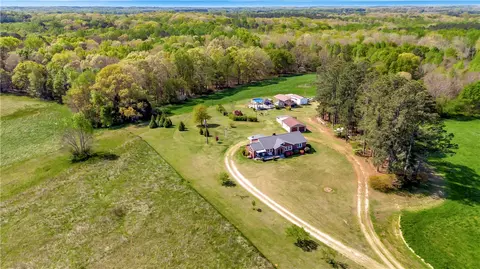 821 Rainey Rd, Starr, SC 29684 photo 47