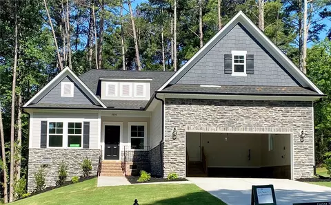 2636 Dogleg Ln, Seneca, SC 29678