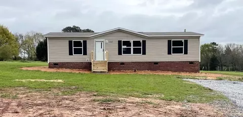 5507 Flat Rock Rd, Iva, SC 29655