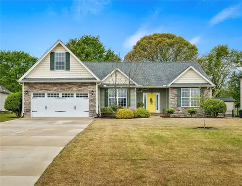 1007 Drakes Xing, Anderson, SC 29625
