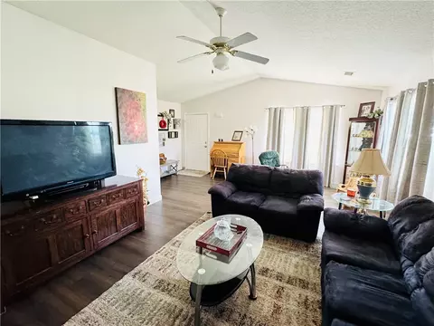 103 Bragg Dr, Williamston, SC 29697 photo 3