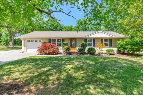 2905 Beechwood Pkwy, Anderson, SC 29621