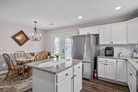 723 Cerons St, Moore, SC 29369 photo 6