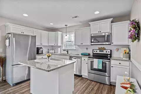 723 Cerons St, Moore, SC 29369 photo 5